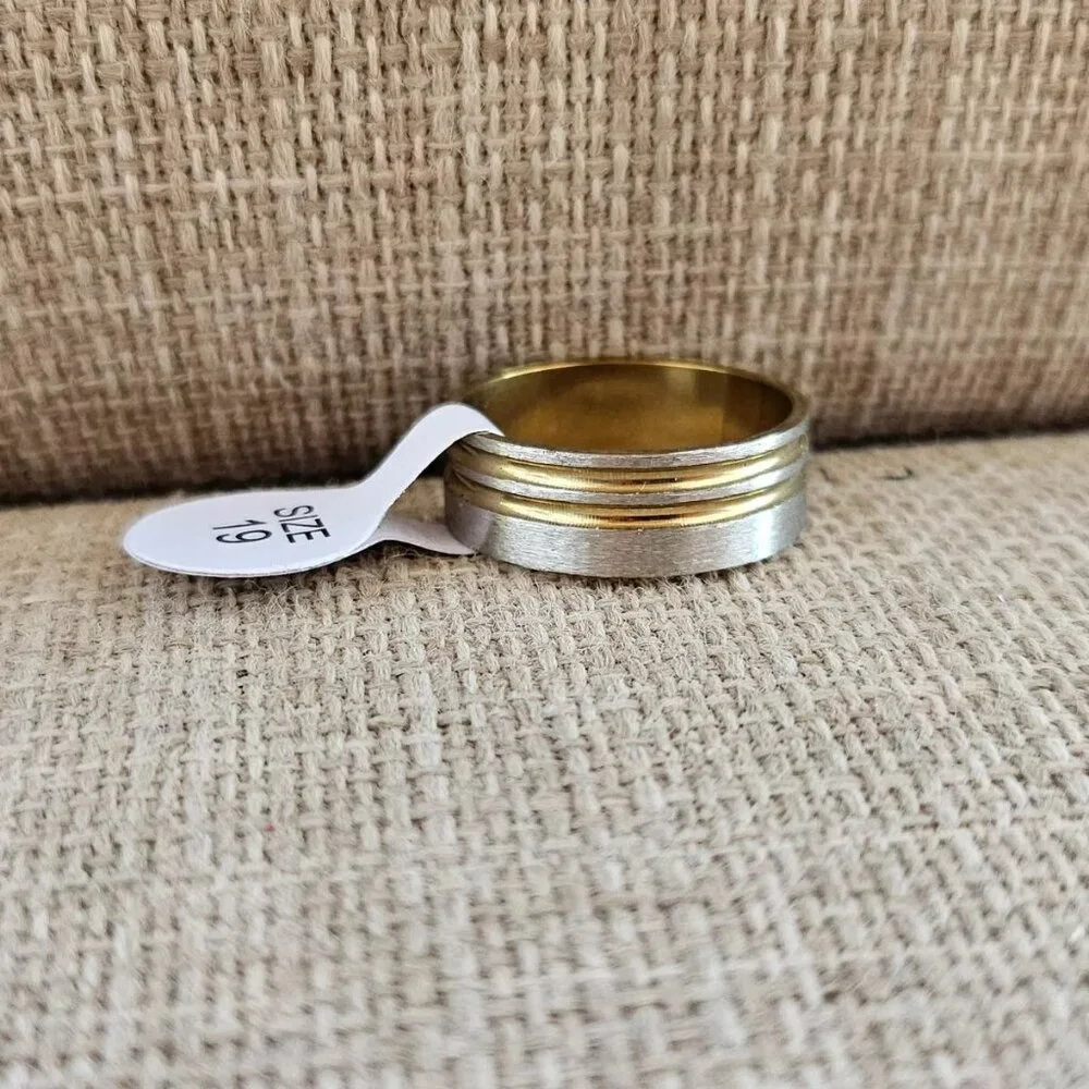 Fashion Ring Unisex Ring Band Silver Tone Fashion Jewlry Size 9 NWT - Picture 11 of 13